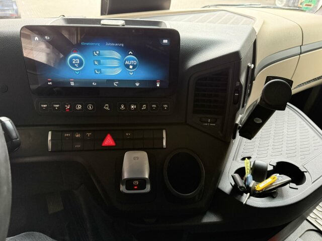 Mercedes-Benz ACTROS 1846 4x4 HAD Euro 6 Kipphydraulik - Tractor unit: picture 3 Mercedes-Benz ACTROS 1846 4x4 HAD Euro 6 Kipphydraulik - Tractor unit: picture 3