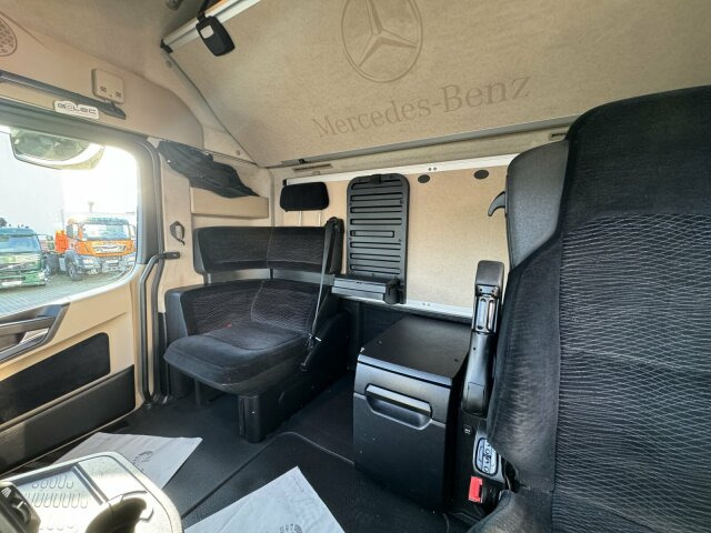 Mercedes-Benz Actros 1845 SZM 4x2 Streamspace *Retarder - Tractor unit: picture 5 Mercedes-Benz Actros 1845 SZM 4x2 Streamspace *Retarder - Tractor unit: picture 5