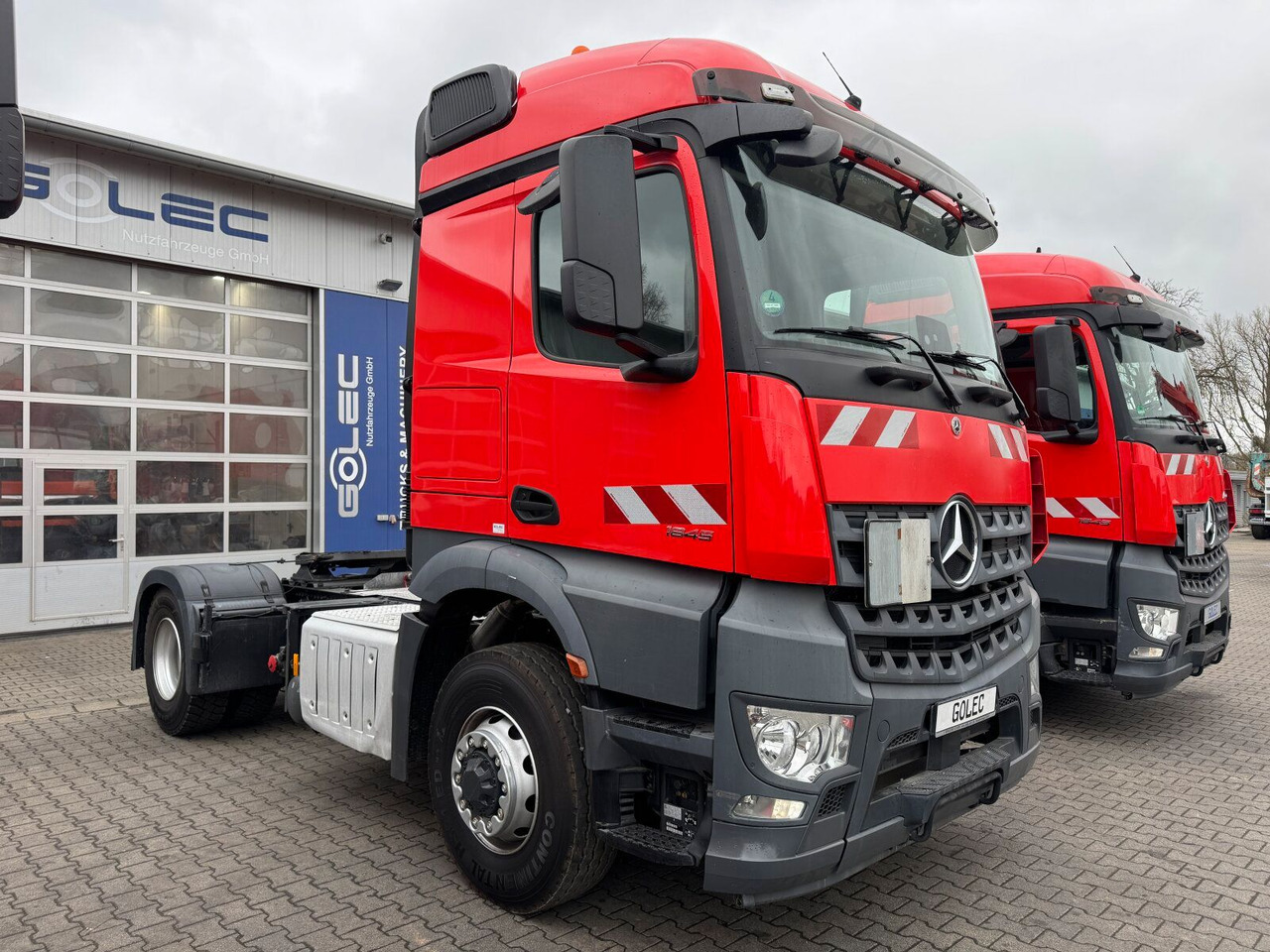 Mercedes-Benz Arocs 1845 LS 4x4 HAD *Kipphyd. Euro6 Blatt/Luft - Tractor unit: picture 1 Mercedes-Benz Arocs 1845 LS 4x4 HAD *Kipphyd. Euro6 Blatt/Luft - Tractor unit: picture 1