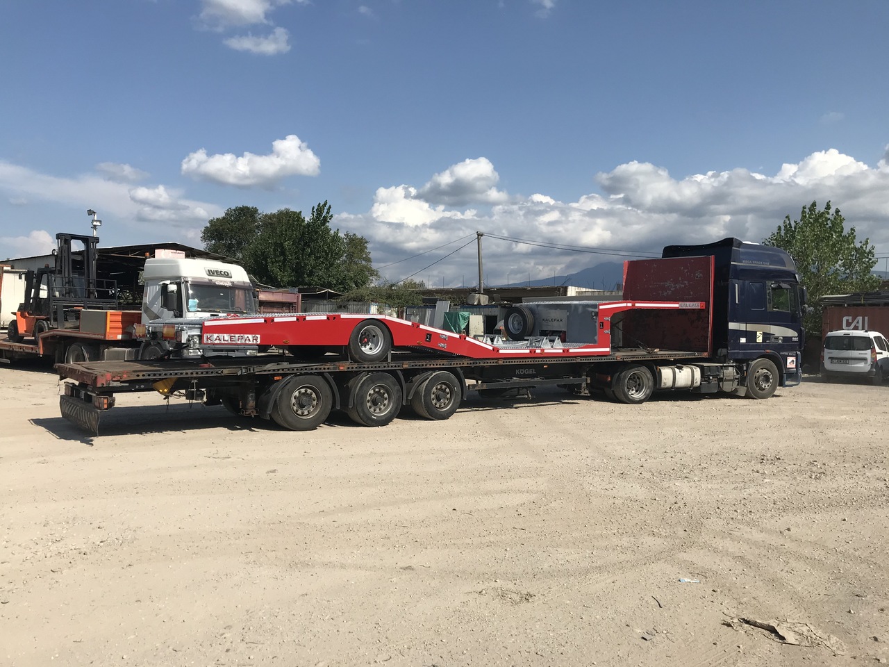 New Low loader semi-trailer KALEPAR LKW/TRUCK TRANSPORTER: picture 8 New Low loader semi-trailer KALEPAR LKW/TRUCK TRANSPORTER: picture 8