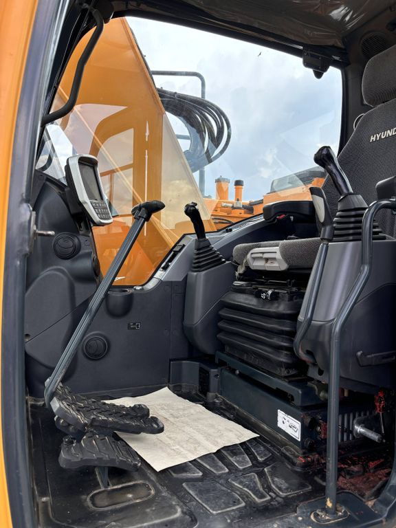 Hyundai HX 145 Hyundai HX 145 - Crawler excavator: picture 5 Hyundai HX 145 Hyundai HX 145 - Crawler excavator: picture 5