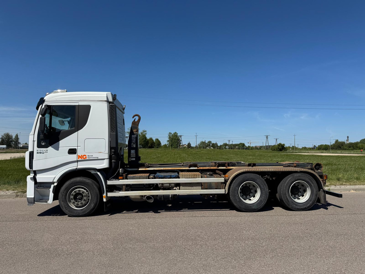 IVECO STRALIS 560 - Hook lift truck, Crane truck: picture 4 IVECO STRALIS 560 - Hook lift truck, Crane truck: picture 4