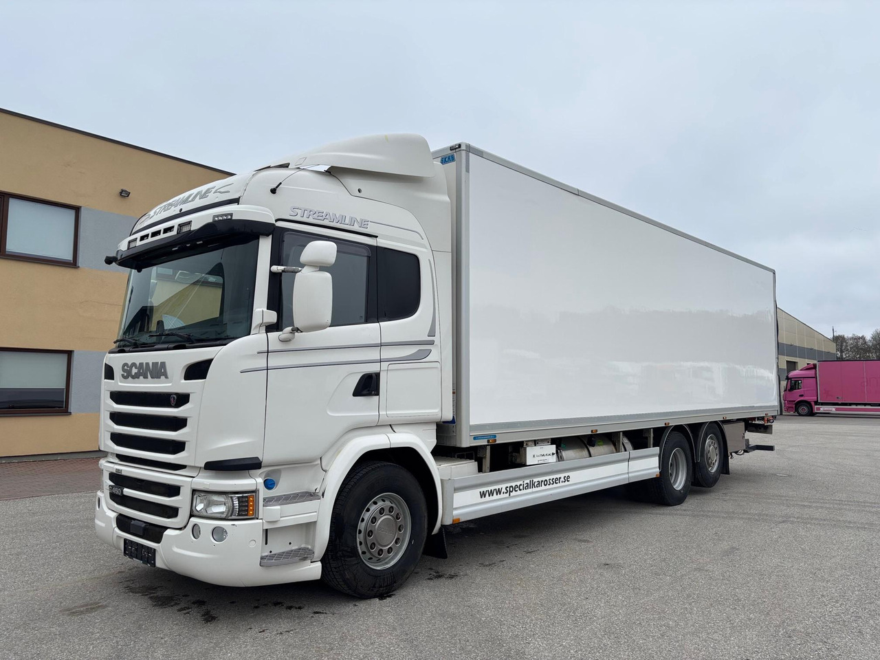 SCANIA G450 - Isothermal truck: picture 5 SCANIA G450 - Isothermal truck: picture 5