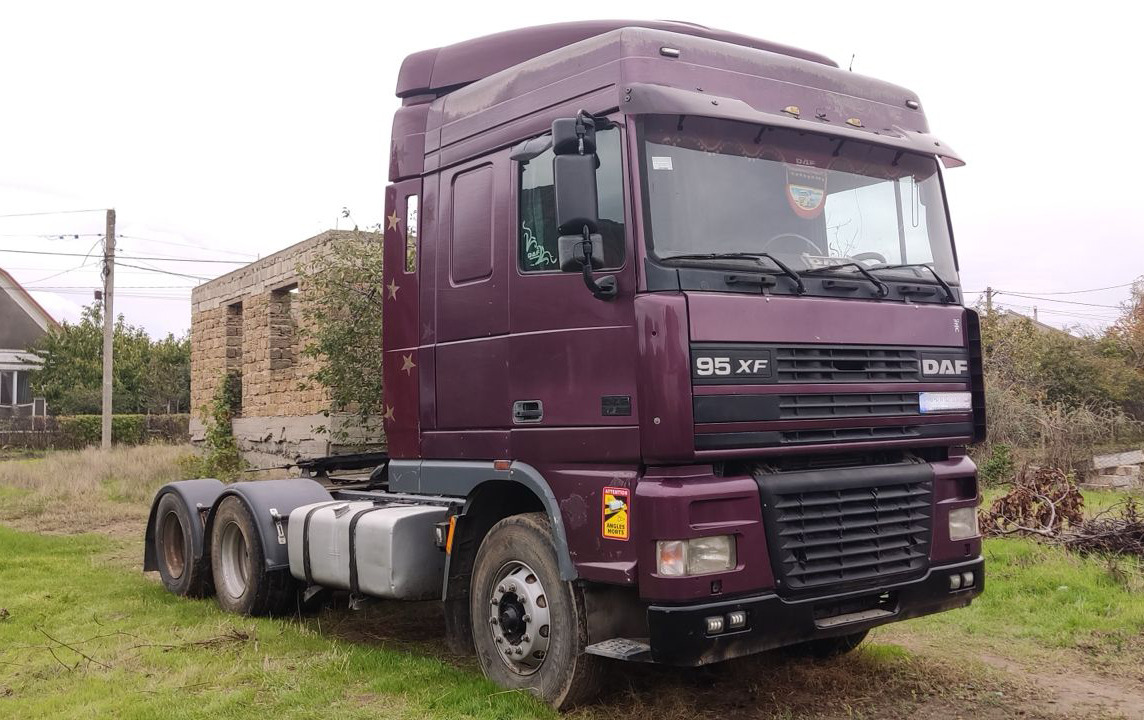 DAF 95XF380 - Tractor unit: picture 1 DAF 95XF380 - Tractor unit: picture 1