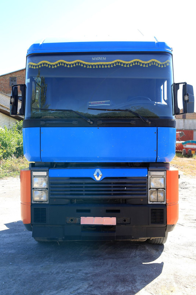 RENAULT Magnum 440 - Tractor unit: picture 2 RENAULT Magnum 440 - Tractor unit: picture 2