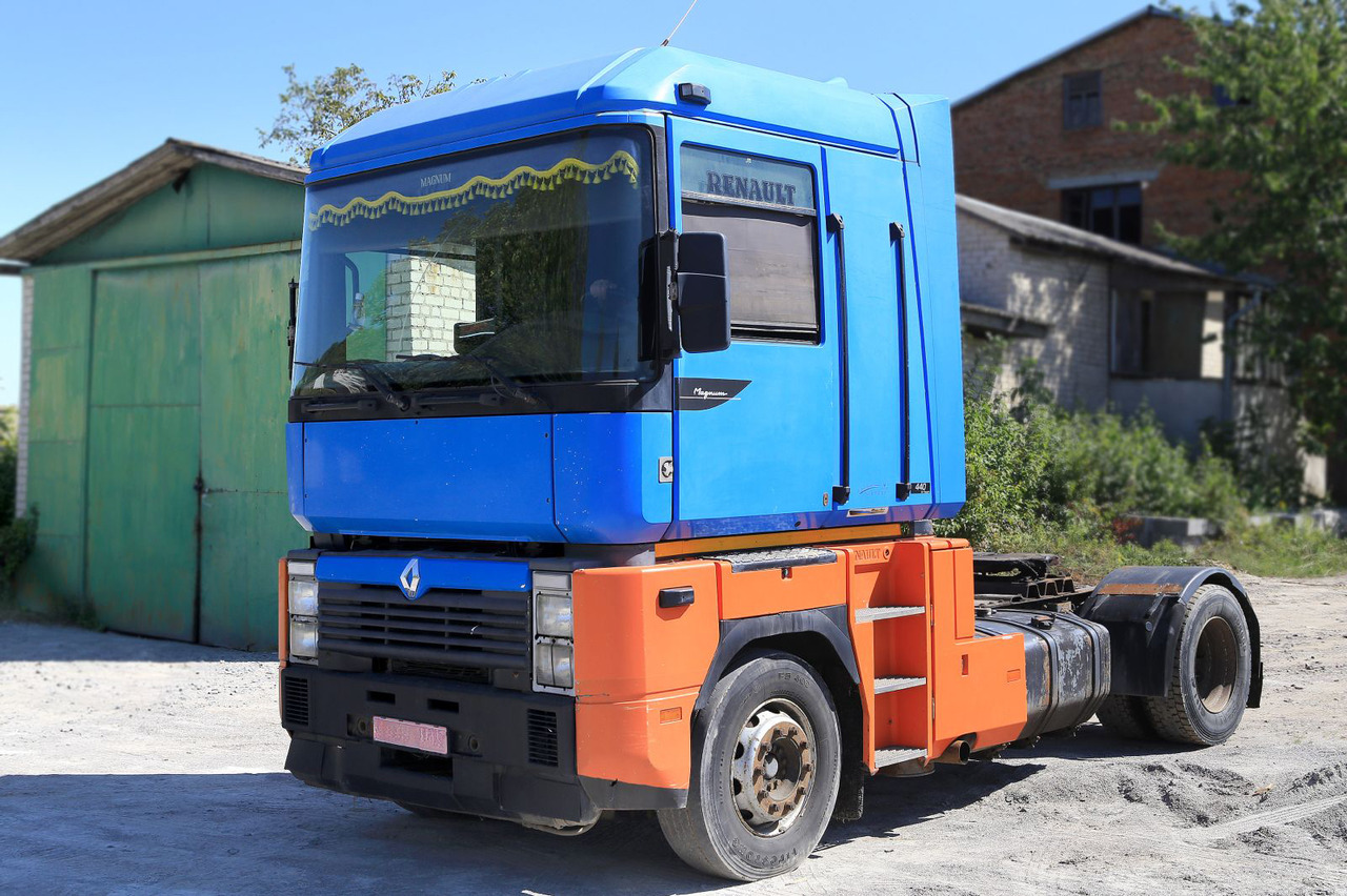 RENAULT Magnum 440 - Tractor unit: picture 3 RENAULT Magnum 440 - Tractor unit: picture 3