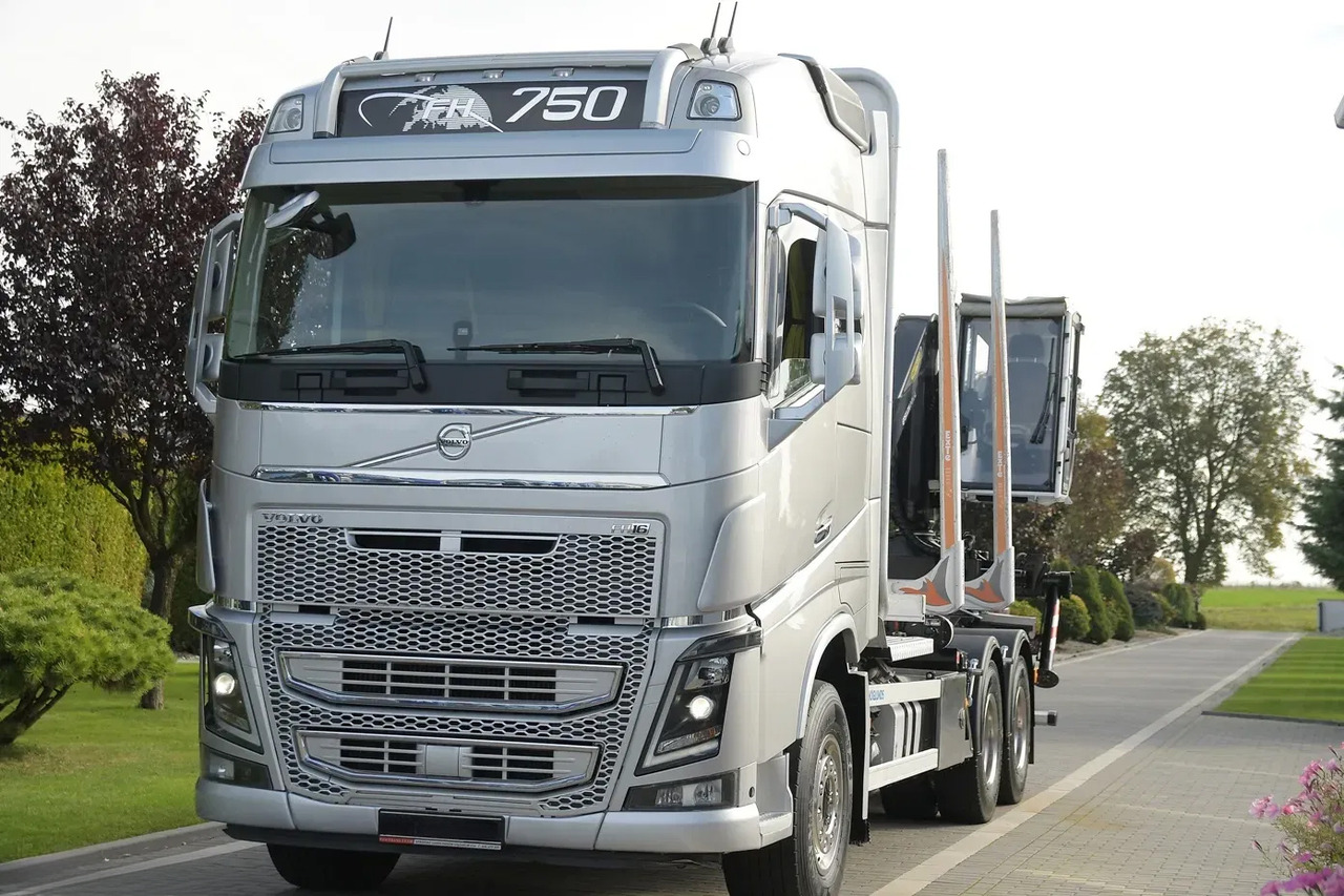 VOLVO FH750 - Log truck: picture 3 VOLVO FH750 - Log truck: picture 3
