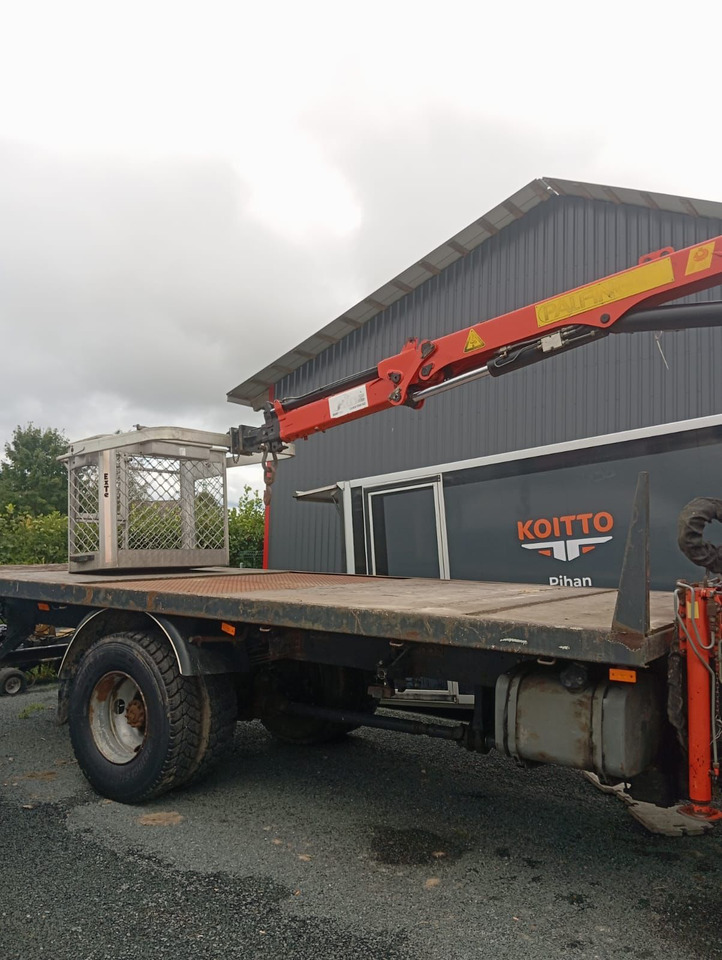 VOLVO FL614 - Dropside/ Flatbed truck, Crane truck: picture 4 VOLVO FL614 - Dropside/ Flatbed truck, Crane truck: picture 4