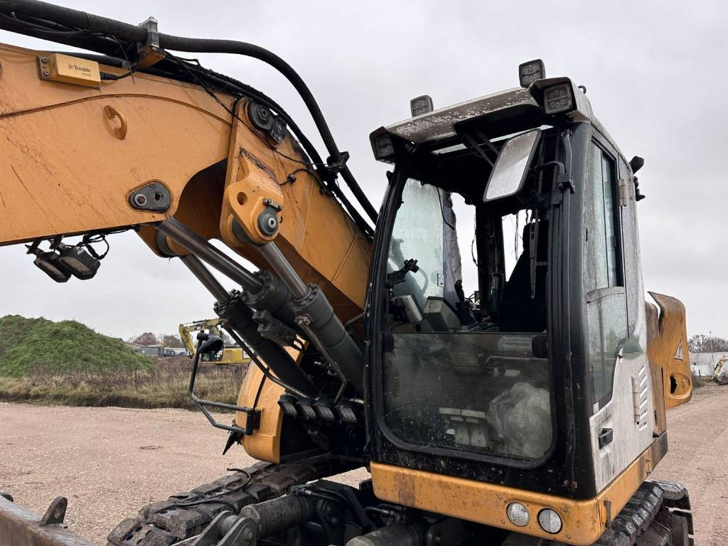 Liebherr 914 Compact for parts breaking dismantling - Crawler excavator: picture 5 Liebherr 914 Compact for parts breaking dismantling - Crawler excavator: picture 5