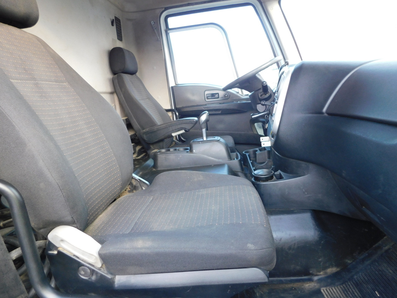 Ford 4142d 8x4 dcab e6 12tx2210 - Tipper: picture 5 Ford 4142d 8x4 dcab e6 12tx2210 - Tipper: picture 5