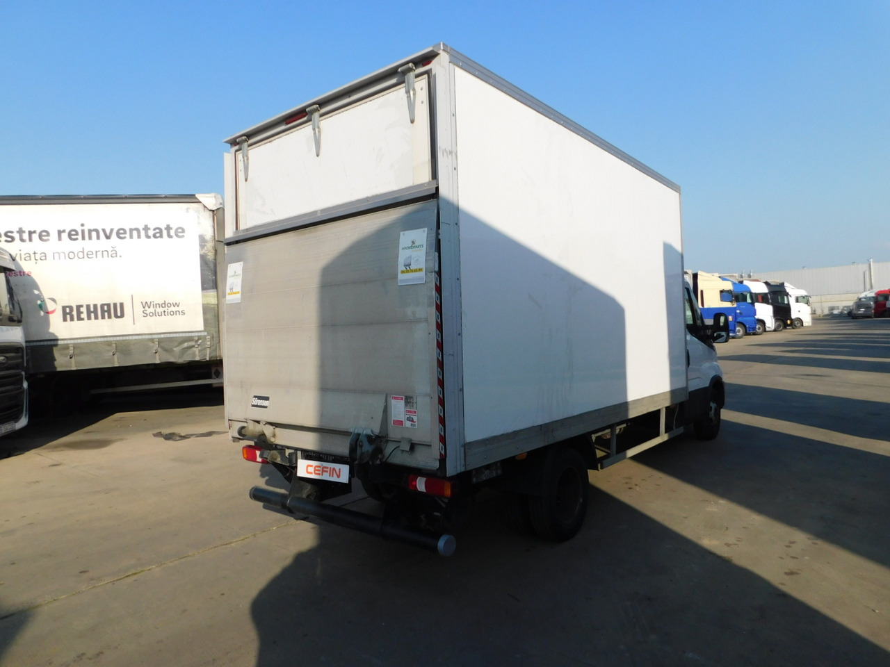 Iveco 35c16h30 - Box van: picture 3 Iveco 35c16h30 - Box van: picture 3