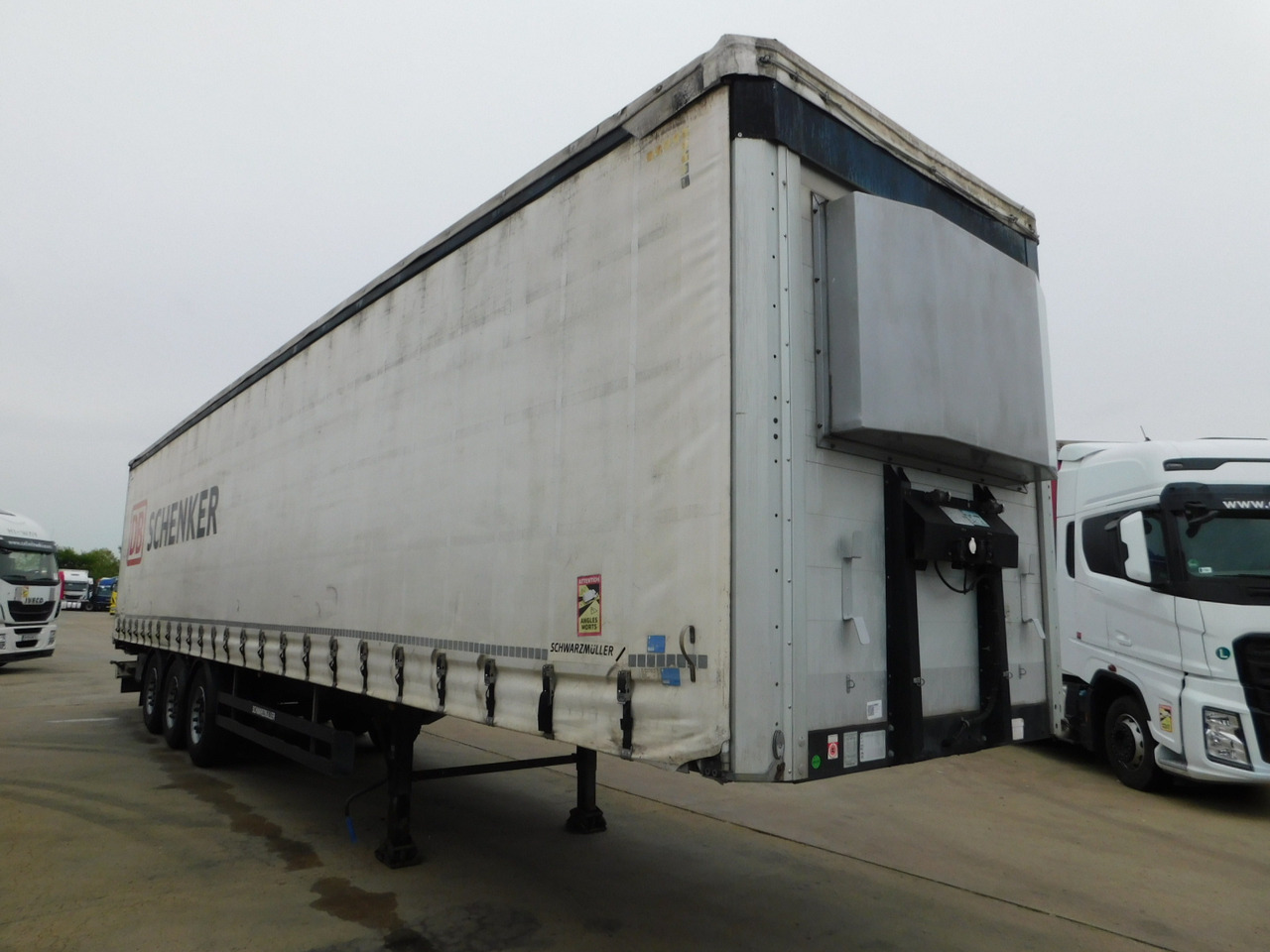 Schwarzmuller J serie - Curtainsider semi-trailer: picture 2 Schwarzmuller J serie - Curtainsider semi-trailer: picture 2