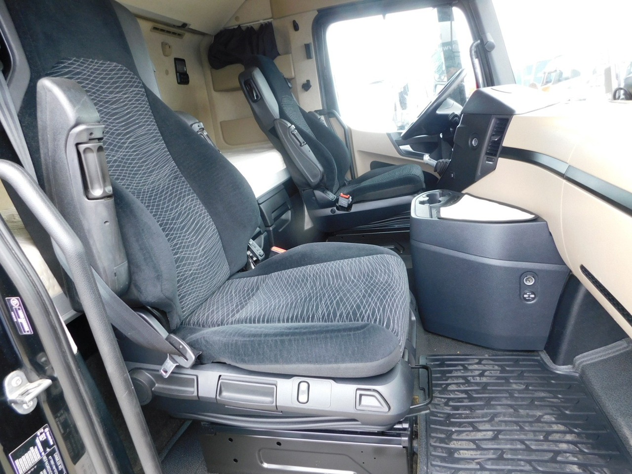 Mercedes Actros - Tractor unit: picture 5 Mercedes Actros - Tractor unit: picture 5