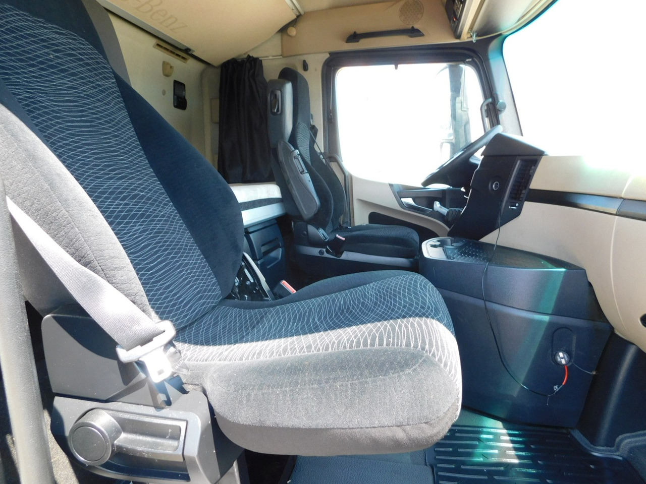 Mercedes Actros - Tractor unit: picture 5 Mercedes Actros - Tractor unit: picture 5