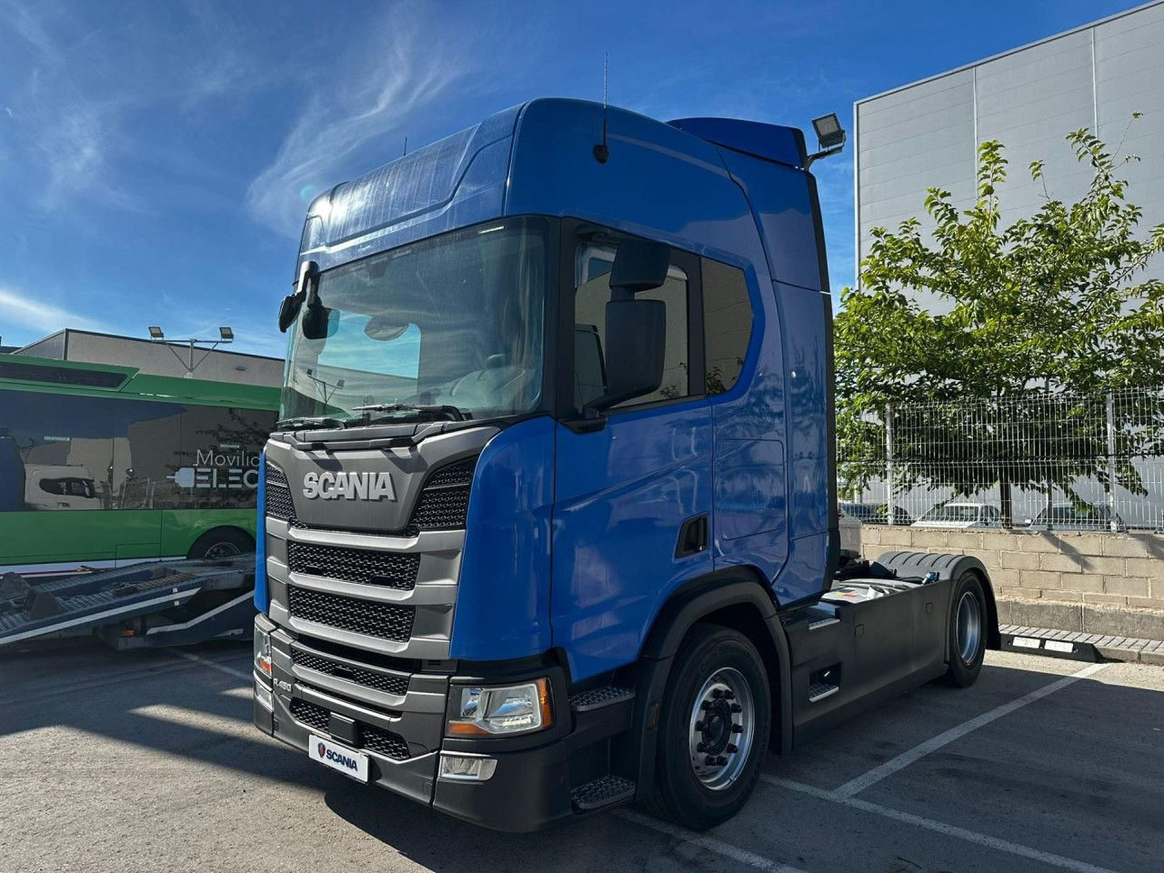 Scania R 450 - Tractor unit: picture 1 Scania R 450 - Tractor unit: picture 1