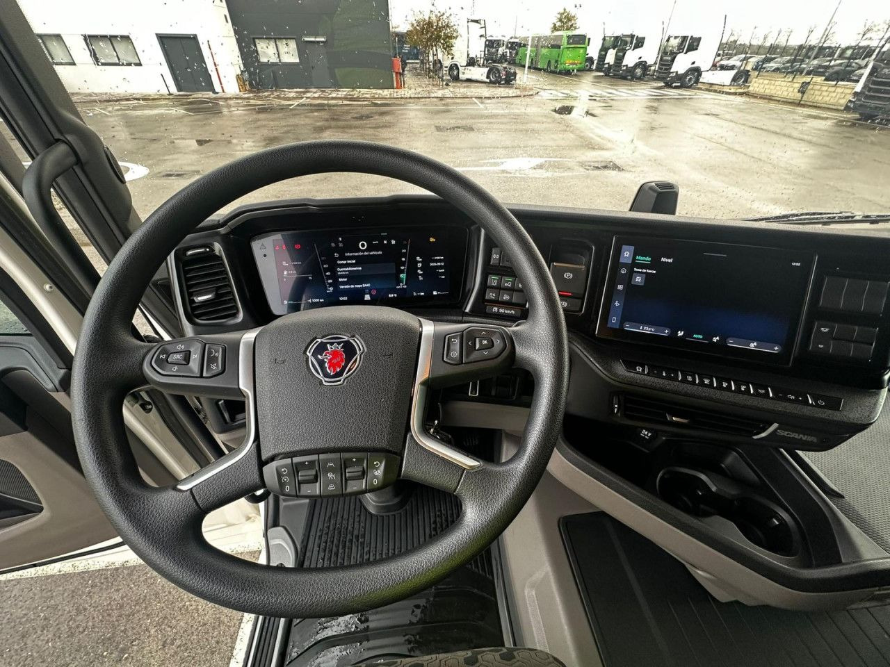 Scania R 460 - Tractor unit: picture 4 Scania R 460 - Tractor unit: picture 4