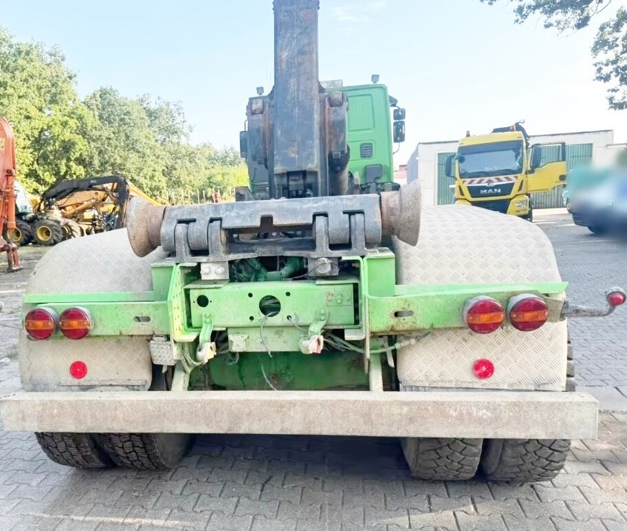 Euro Tech 410EH42 8x8 Euro Tech 410EH42 8x8, Fahrgestell - Cab chassis truck: picture 5 Euro Tech 410EH42 8x8 Euro Tech 410EH42 8x8, Fahrgestell - Cab chassis truck: picture 5