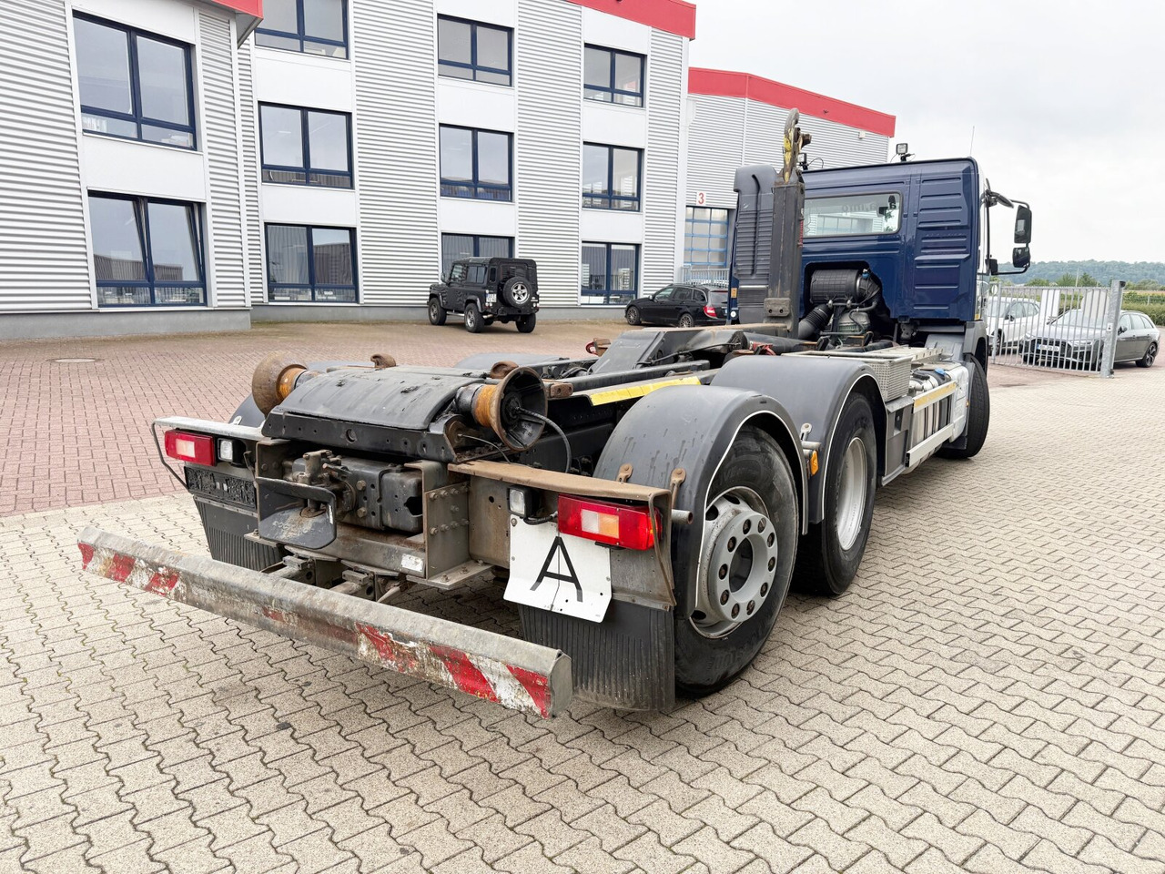 Hook lift truck FM 410 6x2 FM 410 6x2, Lenk-/Liftachse: picture 10