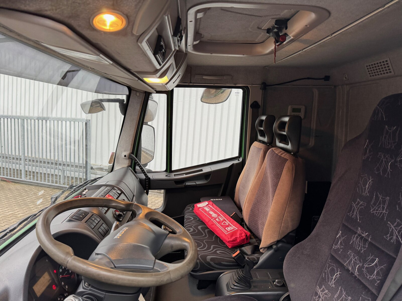 Iveco EuroCargo ML140E25 4x2 EuroCargo ML140E25 4x2, 2x AHK - Tipper: picture 2 Iveco EuroCargo ML140E25 4x2 EuroCargo ML140E25 4x2, 2x AHK - Tipper: picture 2