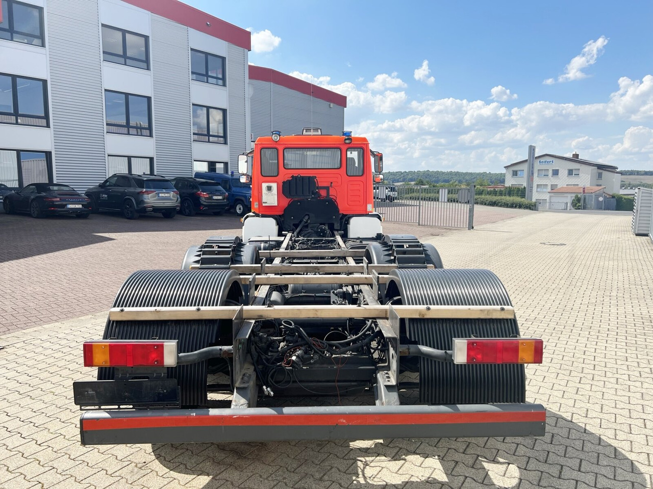 Cab chassis truck MAN 25/18.284 6x2-4 LL 25/18.284 6x2-4 LL, Retarder, Lenkachse: picture 10
