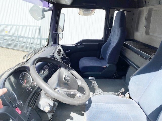 MAN TGA 18.400 4x2 BL TGA 18.400 4x2 BL Pritsche Heckkran PM17523 - Crane truck, Dropside/ Flatbed truck: picture 5 MAN TGA 18.400 4x2 BL TGA 18.400 4x2 BL Pritsche Heckkran PM17523 - Crane truck, Dropside/ Flatbed truck: picture 5