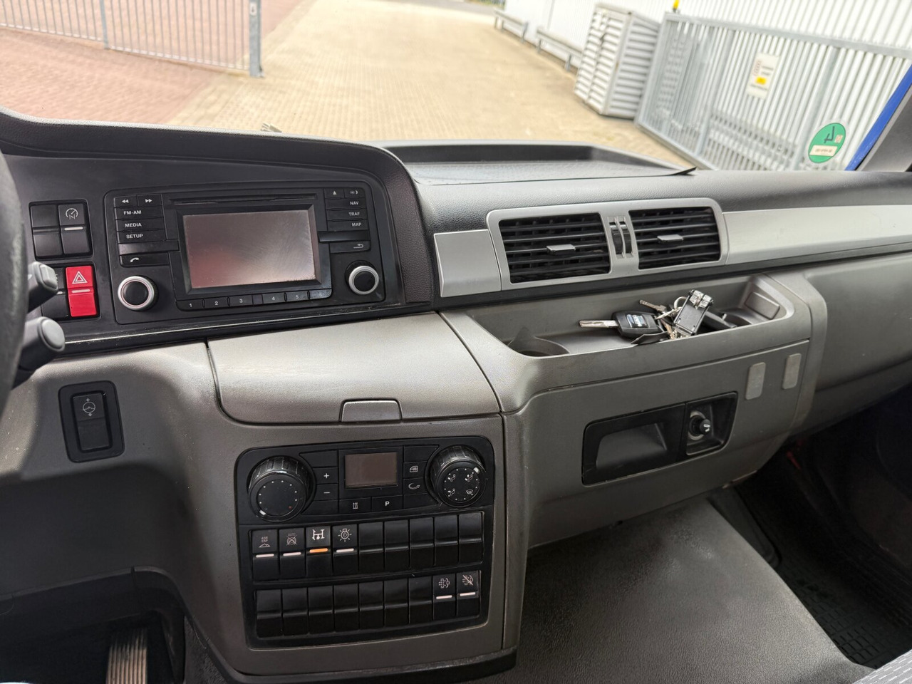 MAN TGM 18.290 4x2 BB TGM 18.290 4x2 BB, Navi - Tipper: picture 5 MAN TGM 18.290 4x2 BB TGM 18.290 4x2 BB, Navi - Tipper: picture 5