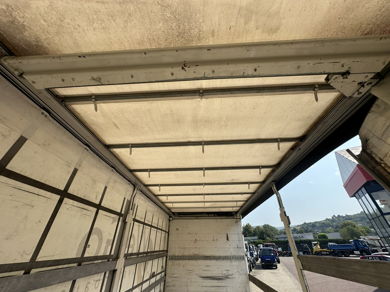 MAN TGS 26.400 6x2-4 LL TGS 26.400 6x2-4 LL, Lenk-/Lift, Edscha, Heckkran Palfinger PK23002-C + Jib PJ060A, Funk - Curtainsider truck, Crane truck: picture 2 MAN TGS 26.400 6x2-4 LL TGS 26.400 6x2-4 LL, Lenk-/Lift, Edscha, Heckkran Palfinger PK23002-C + Jib PJ060A, Funk - Curtainsider truck, Crane truck: picture 2