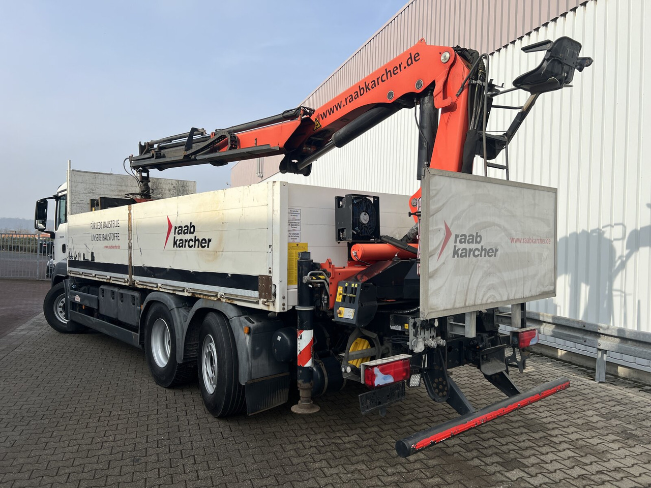 Crane truck, Dropside/ Flatbed truck MAN TGS 26.400 6x2-4 LL TGS 26.400 6x2-4 LL, Navi, Lenk-/Liftachse, Heckkran Palfinger PK20001-K B, Funk: picture 10 Crane truck, Dropside/ Flatbed truck MAN TGS 26.400 6x2-4 LL TGS 26.400 6x2-4 LL, Navi, Lenk-/Liftachse, Heckkran Palfinger PK20001-K B, Funk: picture 10