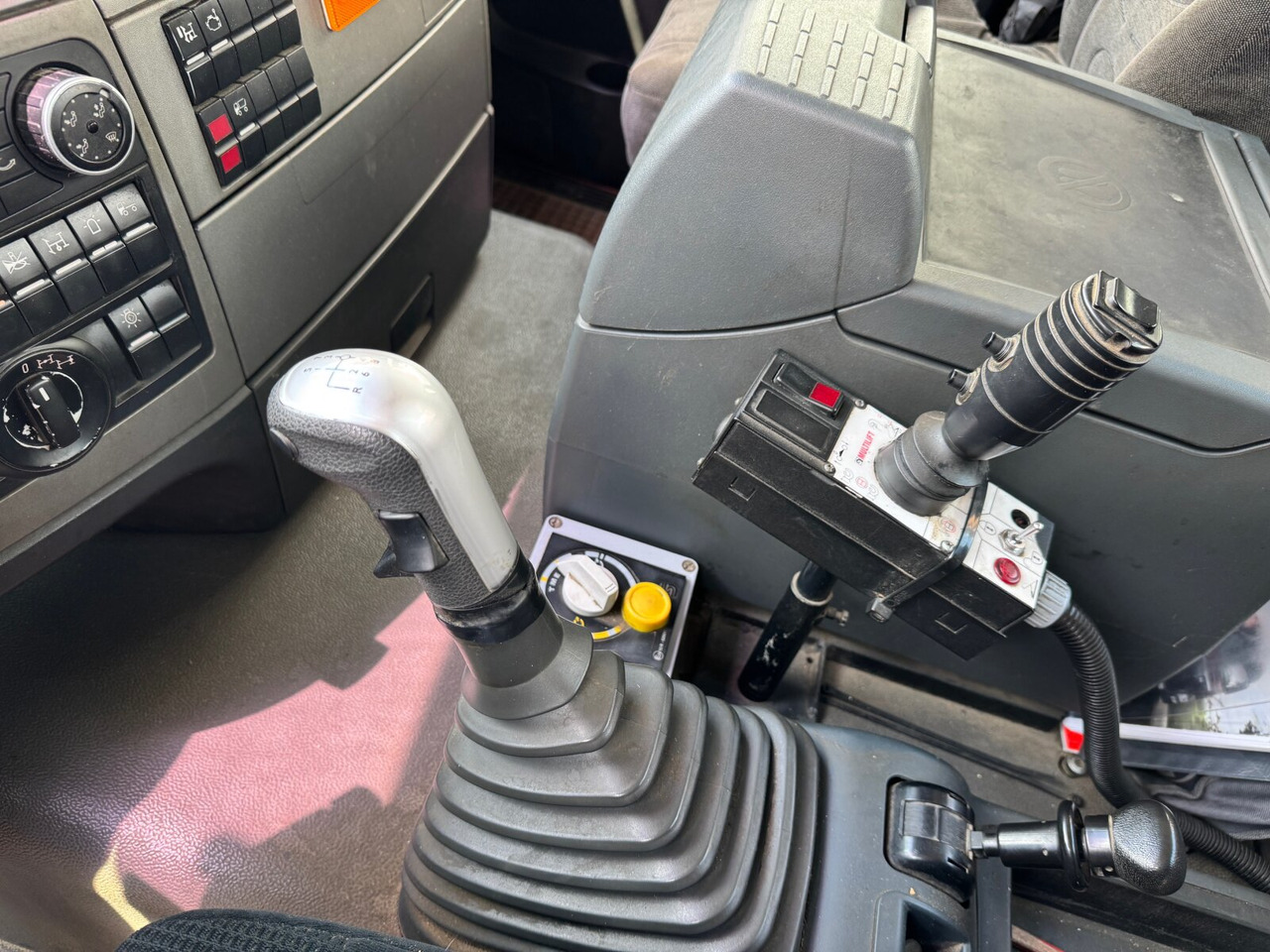 MAN TGS 26.480 6x4H-4 BL TGS 26.480 6x4H-4 BL, Multilift Abroller HydroDrive, Lenk-/Liftachse, Wechselfahrzeug - Hook lift truck: picture 5 MAN TGS 26.480 6x4H-4 BL TGS 26.480 6x4H-4 BL, Multilift Abroller HydroDrive, Lenk-/Liftachse, Wechselfahrzeug - Hook lift truck: picture 5