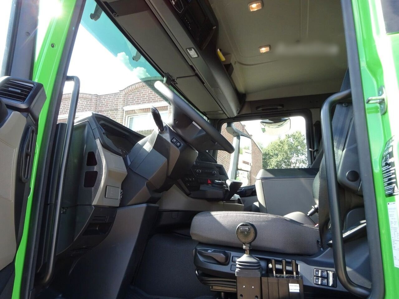 New Hook lift truck MAN TGS 26.520 6x2-2 BL TGS 26.520 6x2-2 BL, Liftachse: picture 6 New Hook lift truck MAN TGS 26.520 6x2-2 BL TGS 26.520 6x2-2 BL, Liftachse: picture 6