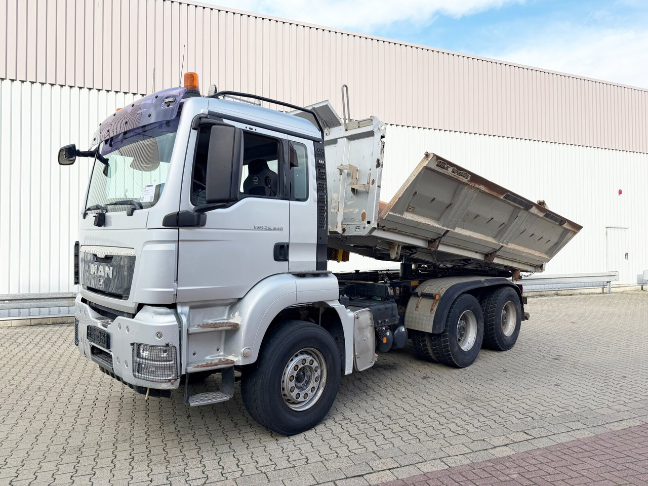 MAN TGS 26.540 6x4 BL TGS 26.540 6x4 BL, Intarder, Bordmatik - Tipper: picture 1 MAN TGS 26.540 6x4 BL TGS 26.540 6x4 BL, Intarder, Bordmatik - Tipper: picture 1