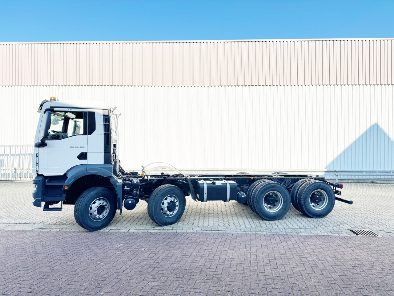 New Cab chassis truck MAN TGS 35.480 8x6H BL CH TGS 35.480 8x6H BL CH, HydroDrive, Navi, Nebenantrieb: picture 15