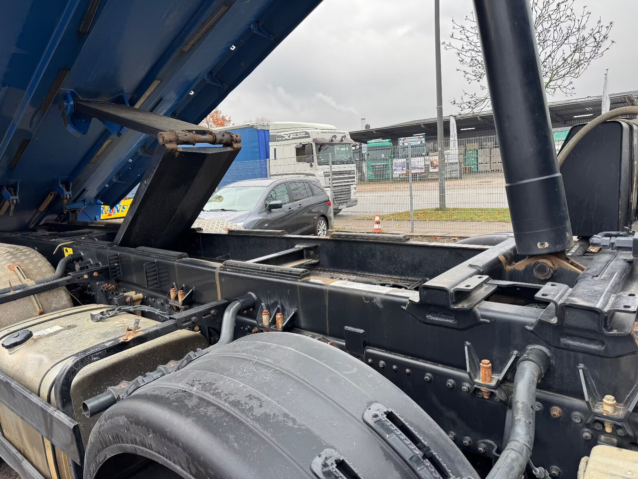 MAN TGS 41.460 8x8 BB TGS 41.460 8x8 BB, Meiller Stahlmulde ca. 20m³ - Dumper: picture 2 MAN TGS 41.460 8x8 BB TGS 41.460 8x8 BB, Meiller Stahlmulde ca. 20m³ - Dumper: picture 2