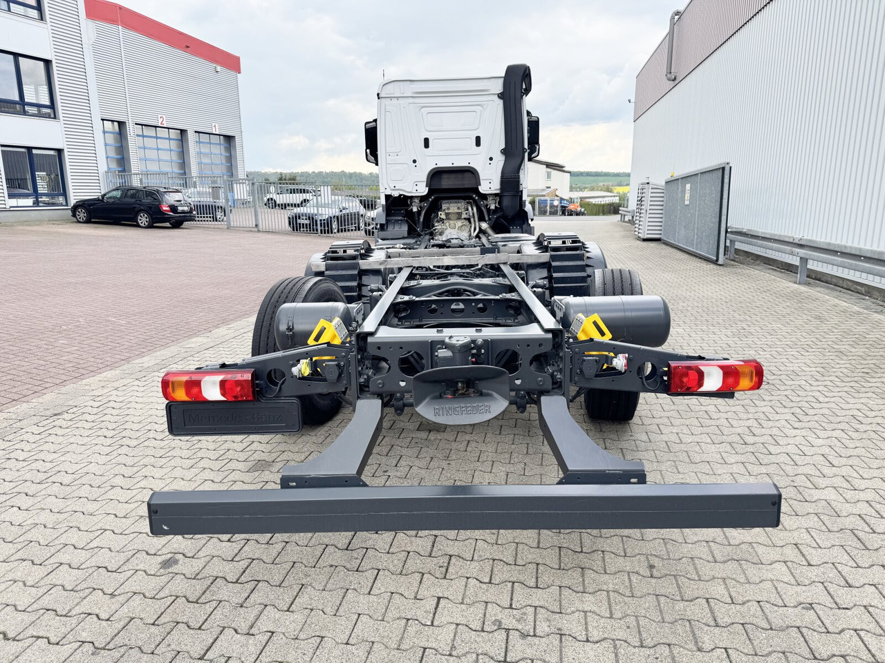 Leasing of Mercedes-Benz Actros 2548 L 6x2 Actros 2548 L 6x2, Retarder, Lenk-/Liftachse Mercedes-Benz Actros 2548 L 6x2 Actros 2548 L 6x2, Retarder, Lenk-/Liftachse: picture 11