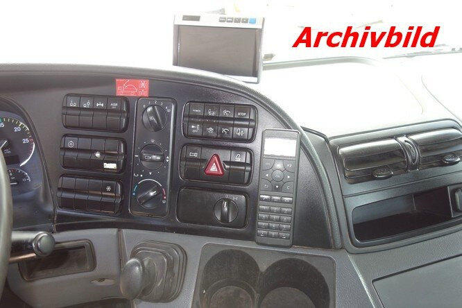 Mercedes-Benz Actros 2551 L 6x2 Actros 2551L/6x2,Meiller, Lenk-Liftachse V 8 - Hook lift truck: picture 5 Mercedes-Benz Actros 2551 L 6x2 Actros 2551L/6x2,Meiller, Lenk-Liftachse V 8 - Hook lift truck: picture 5