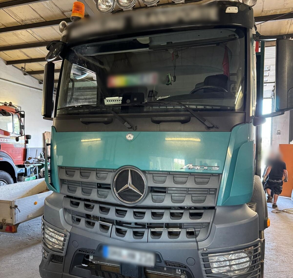 Mercedes-Benz Arocs 2648 6x4 Arocs 2648 6x4 mit Heckkran Epsilon M12Z83, Krankabine - Log truck, Crane truck: picture 3 Mercedes-Benz Arocs 2648 6x4 Arocs 2648 6x4 mit Heckkran Epsilon M12Z83, Krankabine - Log truck, Crane truck: picture 3