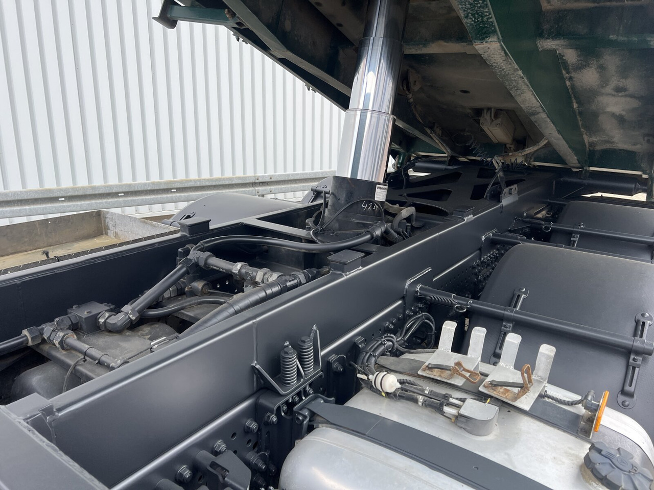 Tipper Mercedes-Benz Arocs 3243 K 8x4 Arocs 3243 K 8x4, Ressenig Thermo Alukipper 3-S: picture 14