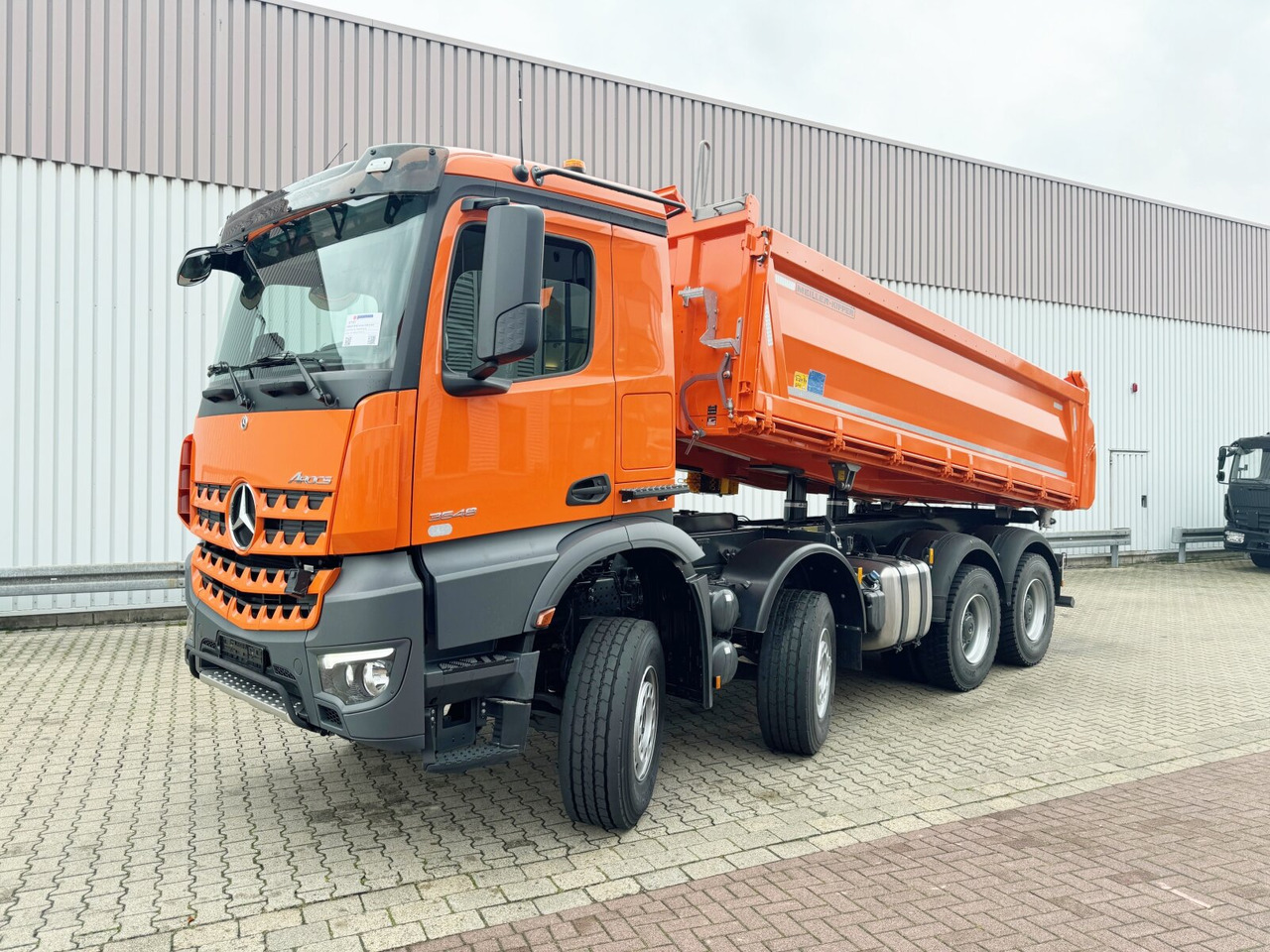 Mercedes-Benz Arocs 3248 K 8x4 Arocs 3248 K 8x4, Navi, Multimedia Cockpit - Tipper: picture 1 Mercedes-Benz Arocs 3248 K 8x4 Arocs 3248 K 8x4, Navi, Multimedia Cockpit - Tipper: picture 1