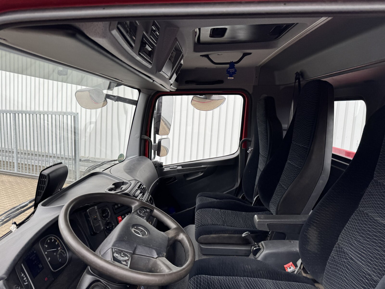 Mercedes-Benz Atego 1530 K 4x2 Atego 1530 K 4x2, 2x AHK - Tipper: picture 2 Mercedes-Benz Atego 1530 K 4x2 Atego 1530 K 4x2, 2x AHK - Tipper: picture 2