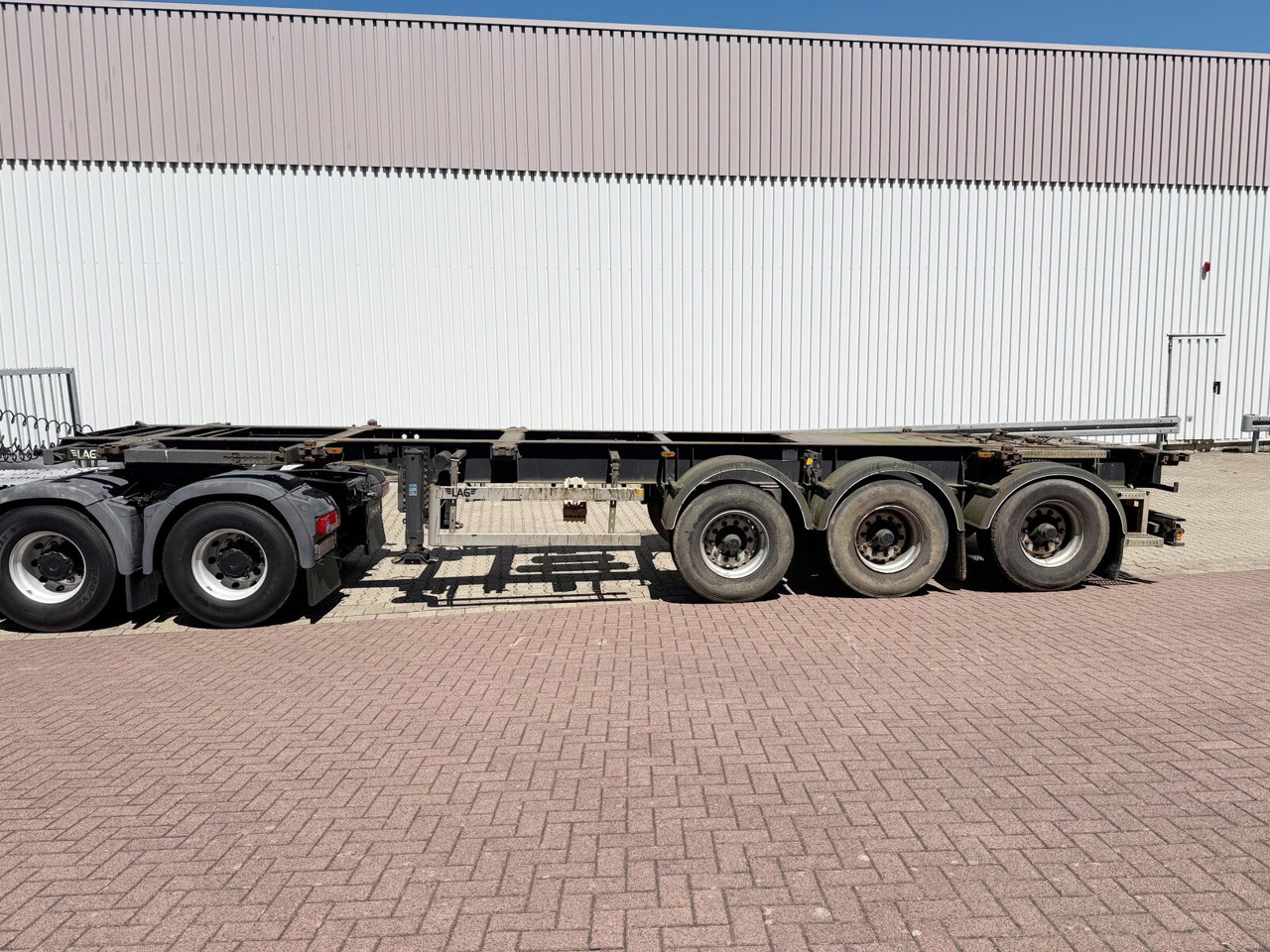Lag 0-3-39 CD Containerchassis 0-3-39 CD Containerchassis, 20ft und 30ft, ADR - Semi-trailer: picture 3 Lag 0-3-39 CD Containerchassis 0-3-39 CD Containerchassis, 20ft und 30ft, ADR - Semi-trailer: picture 3