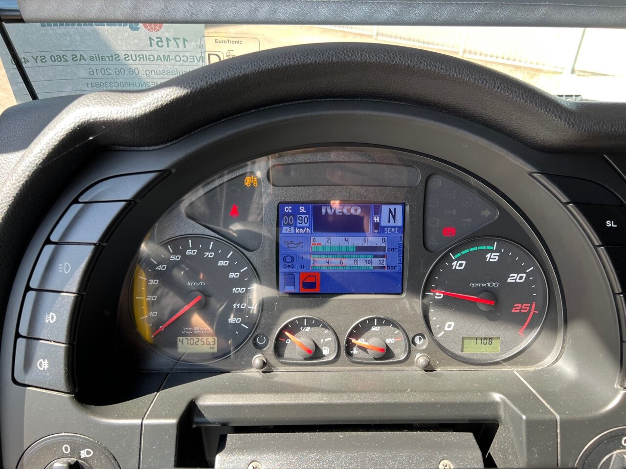 Stralis AS260SY48 6x2/4 Stralis AS260SY48 6x2/4, Kran Palfinger PK18001L am Heck, Lenk-/Liftachse - Crane truck, Dropside/ Flatbed truck: picture 5 Stralis AS260SY48 6x2/4 Stralis AS260SY48 6x2/4, Kran Palfinger PK18001L am Heck, Lenk-/Liftachse - Crane truck, Dropside/ Flatbed truck: picture 5