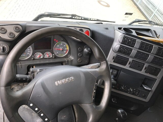 Stralis AS440S45 T/P 4x2 ONLY FOR SPAREPARTS!!! Stralis AS440S45 T/P 4x2 ActiveSpace - Tractor unit: picture 2 Stralis AS440S45 T/P 4x2 ONLY FOR SPAREPARTS!!! Stralis AS440S45 T/P 4x2 ActiveSpace - Tractor unit: picture 2