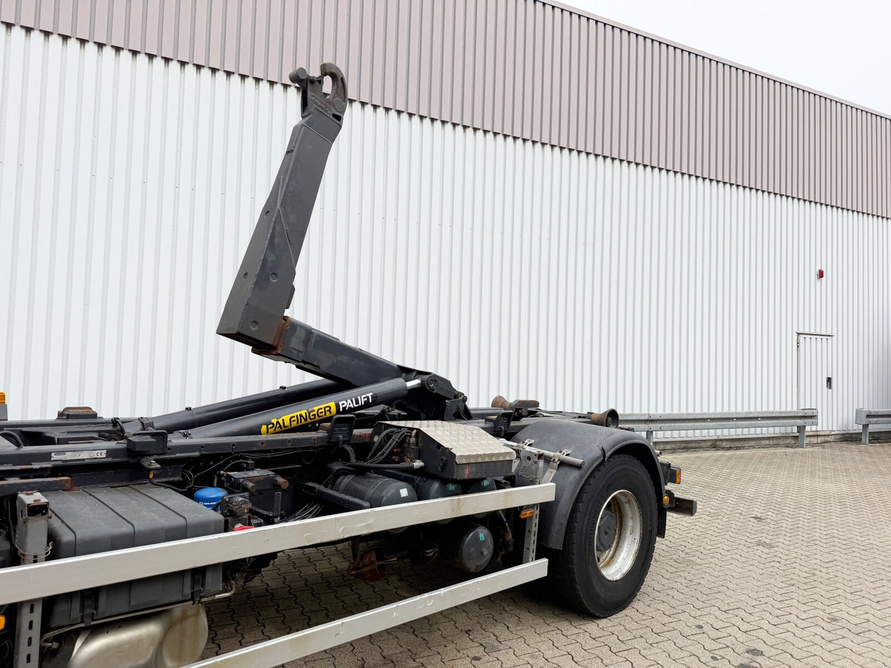 Hook lift truck Trakker AT190T33W/P 4x4 Trakker AT190T33W/P 4x4, Winterdienstausstattung: picture 15