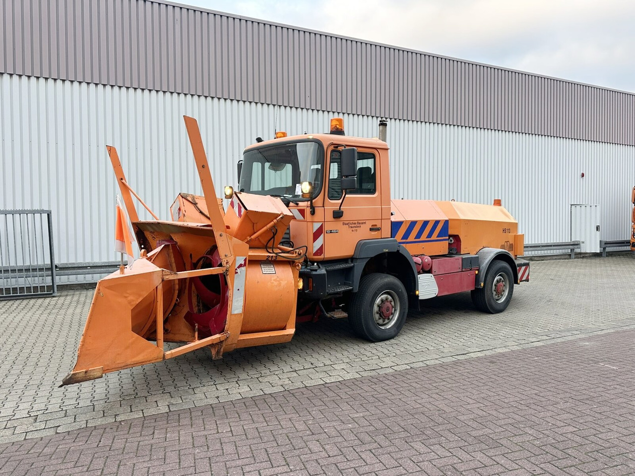 MAN 19.464 4x4 BB 19.464 4x4 BB, Schneefräse mit Separatmotor - Truck: picture 1 MAN 19.464 4x4 BB 19.464 4x4 BB, Schneefräse mit Separatmotor - Truck: picture 1
