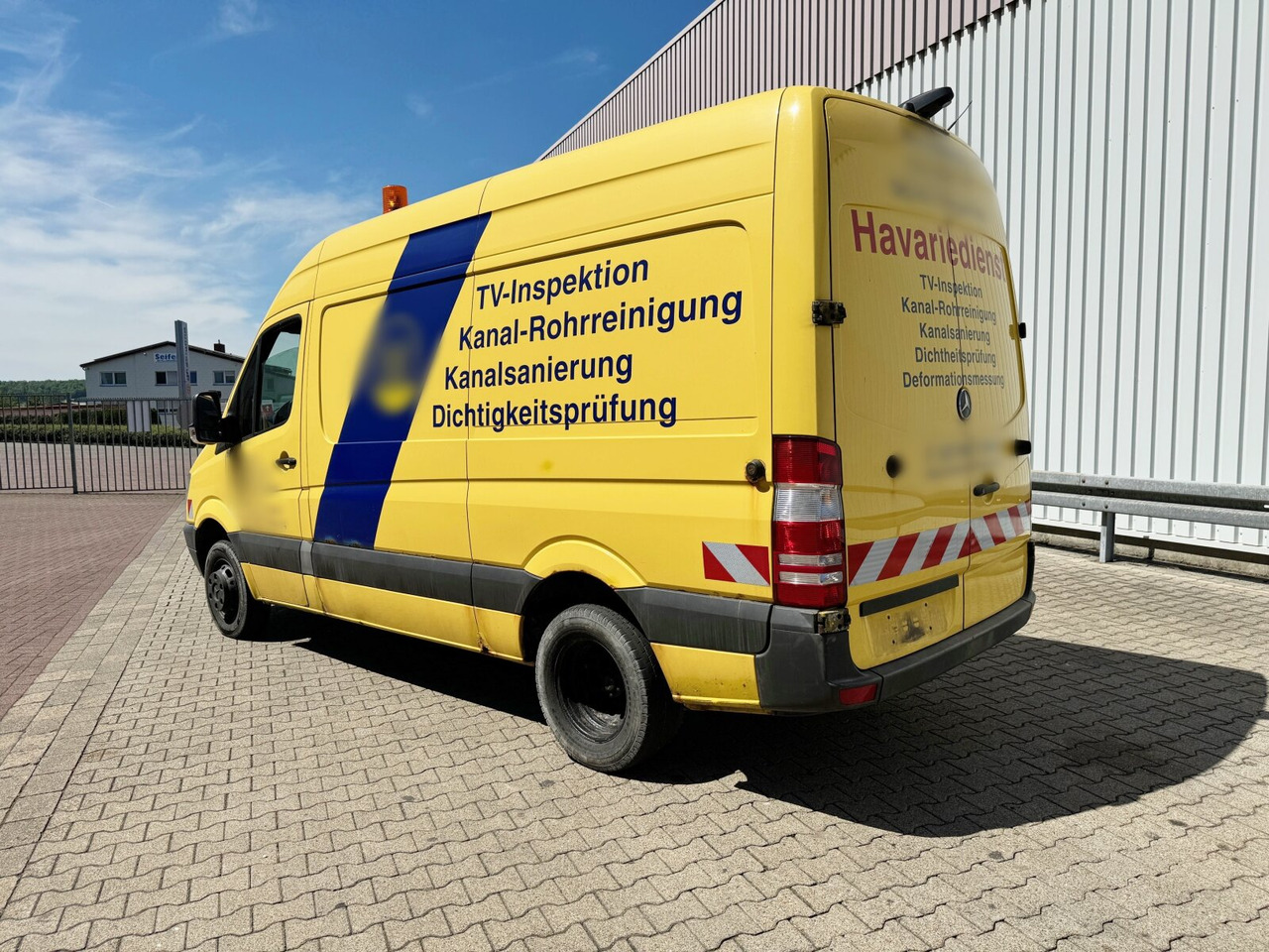 Mercedes-Benz Sprinter 516 KA 4x2 Sprinter 516 KA 4x2, KaRo Hochdruckspüler 150Bar/85l - Truck: picture 5 Mercedes-Benz Sprinter 516 KA 4x2 Sprinter 516 KA 4x2, KaRo Hochdruckspüler 150Bar/85l - Truck: picture 5