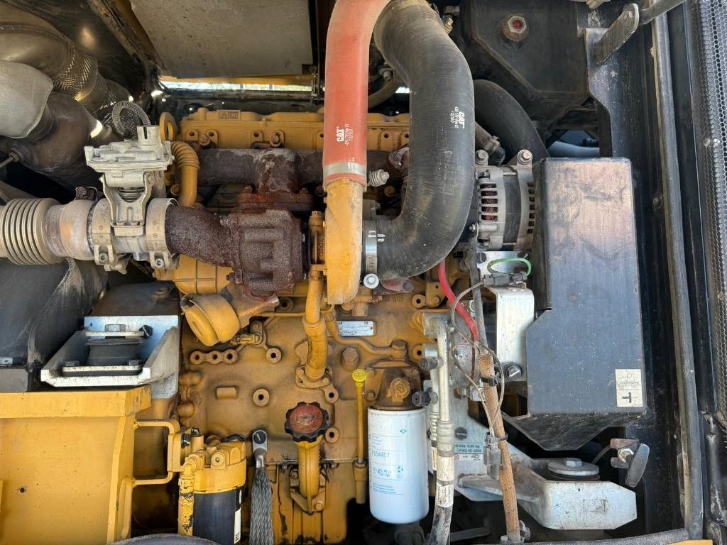 Wheel excavator CAT M 316F: picture 16