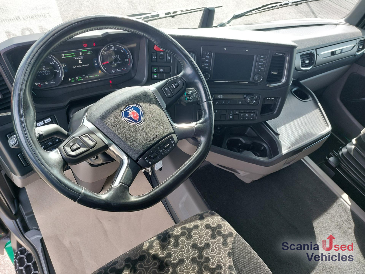 SCANIA R 450 A4x2EB Volumen Mega Jumbo Standklima, LED - Tractor unit: picture 2 SCANIA R 450 A4x2EB Volumen Mega Jumbo Standklima, LED - Tractor unit: picture 2