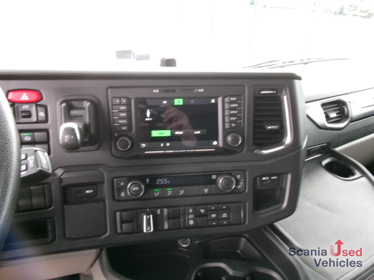 SCANIA R 450 A4x2NA - Tractor unit: picture 3 SCANIA R 450 A4x2NA - Tractor unit: picture 3