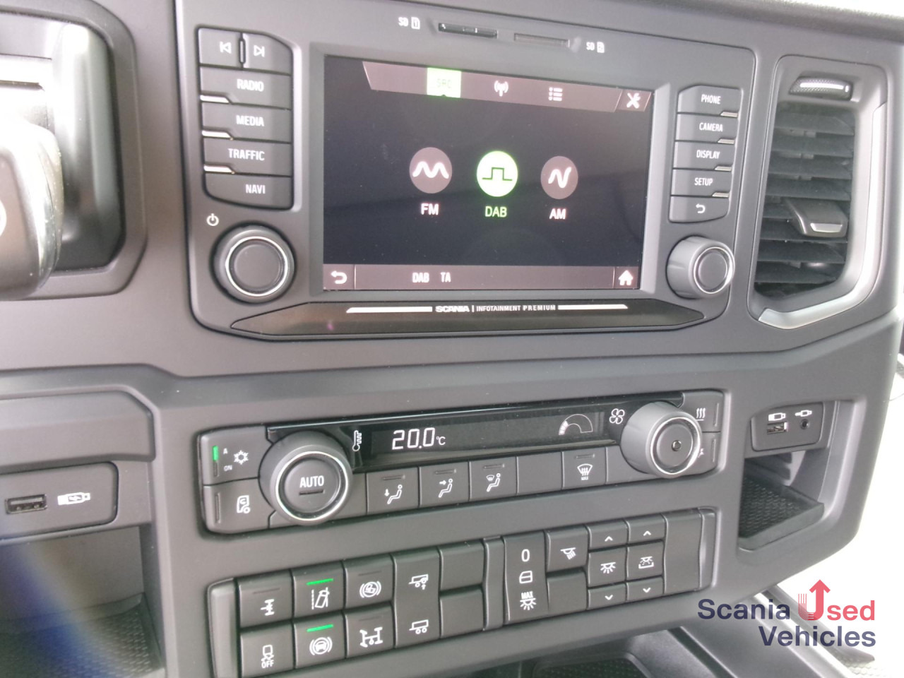 SCANIA R 460 A4x2NA - Tractor unit: picture 3 SCANIA R 460 A4x2NA - Tractor unit: picture 3