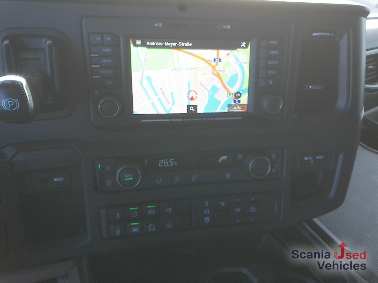 SCANIA R 460 A4x2NA - Tractor unit: picture 3 SCANIA R 460 A4x2NA - Tractor unit: picture 3